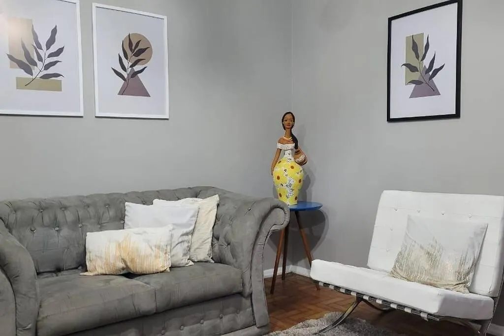 Excelente apartamento em Copacabana com 2 quartos-1